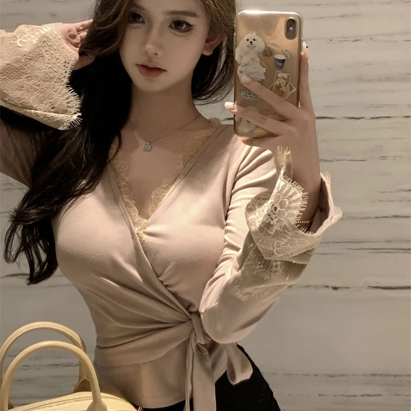 Long Flare Sleeve T-shirts Women Criss-cross Slim Lace-up V-neck Sexy Ladies Tops Korean Style Simple Leisure Autumn Outweaar