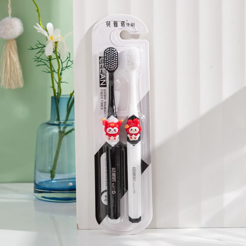 فرشاة أسنان كرتونية للبالغين مع شعيرات ناعمة للتنظيف العميق لا تضر الأسنان، فرشاة أسنان بتصميم مزدوج اللون باللونين الأسود والأبيض #4