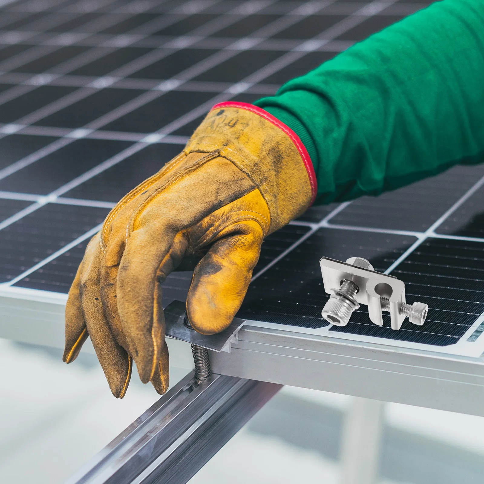 

4Pcs Heavy Duty Solar Grounding Clips Weather Resistant Grounding Bonding Clip for Photovoltaic Systems and Solar Panel