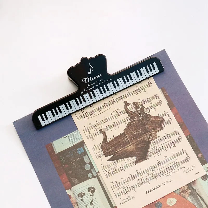 1pcs Music Clip Music Sheet Holder Clip for Piano Music Book Page Holder Bookmark Sheet Keyboard Stands and Books Adorable Page