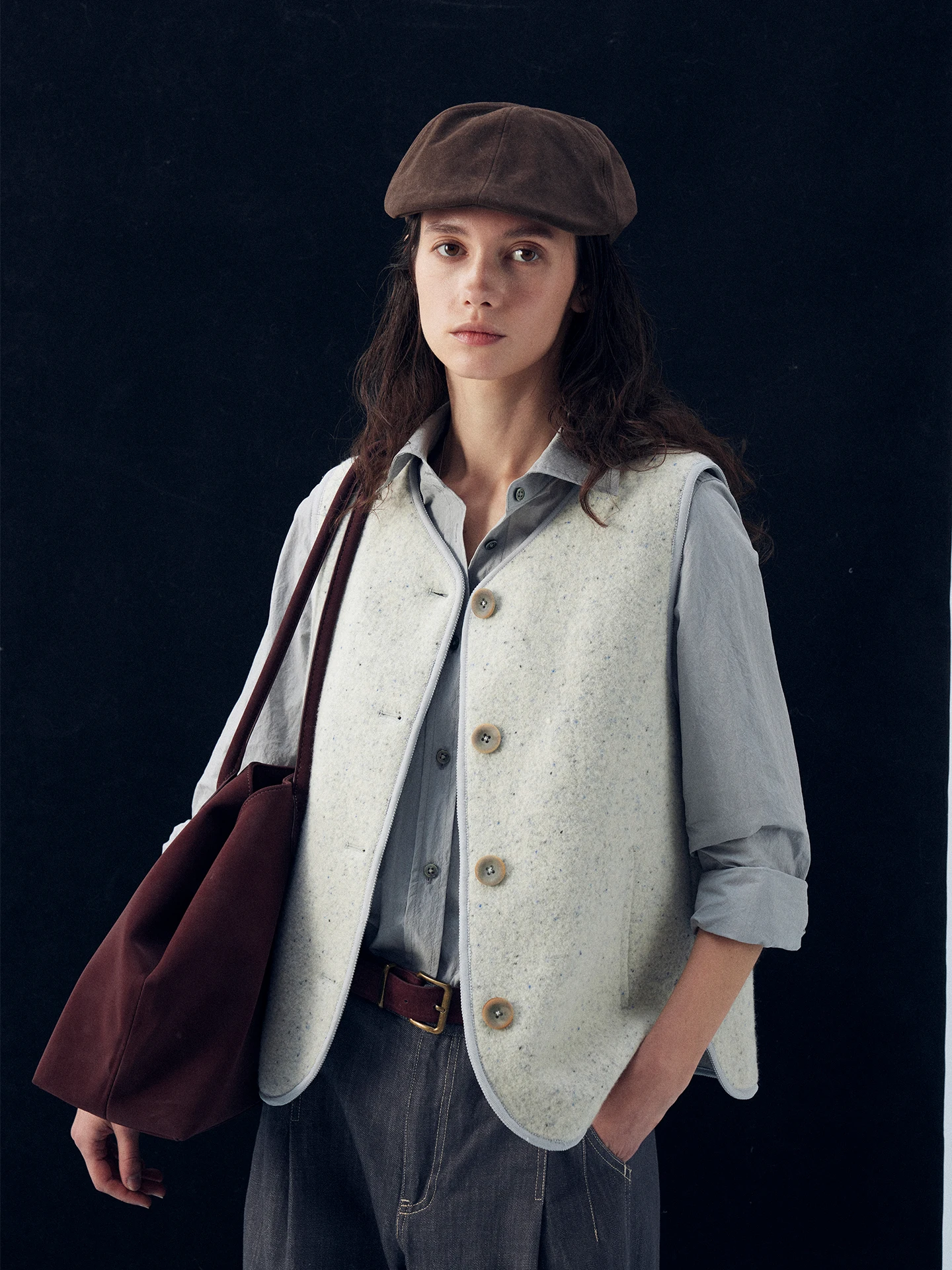 Moofeel Full Wool Tartan Vest 2026 Early Spring Layering Waist-Cinching Commuter Vest Women's Fashion City Commute Warmth
