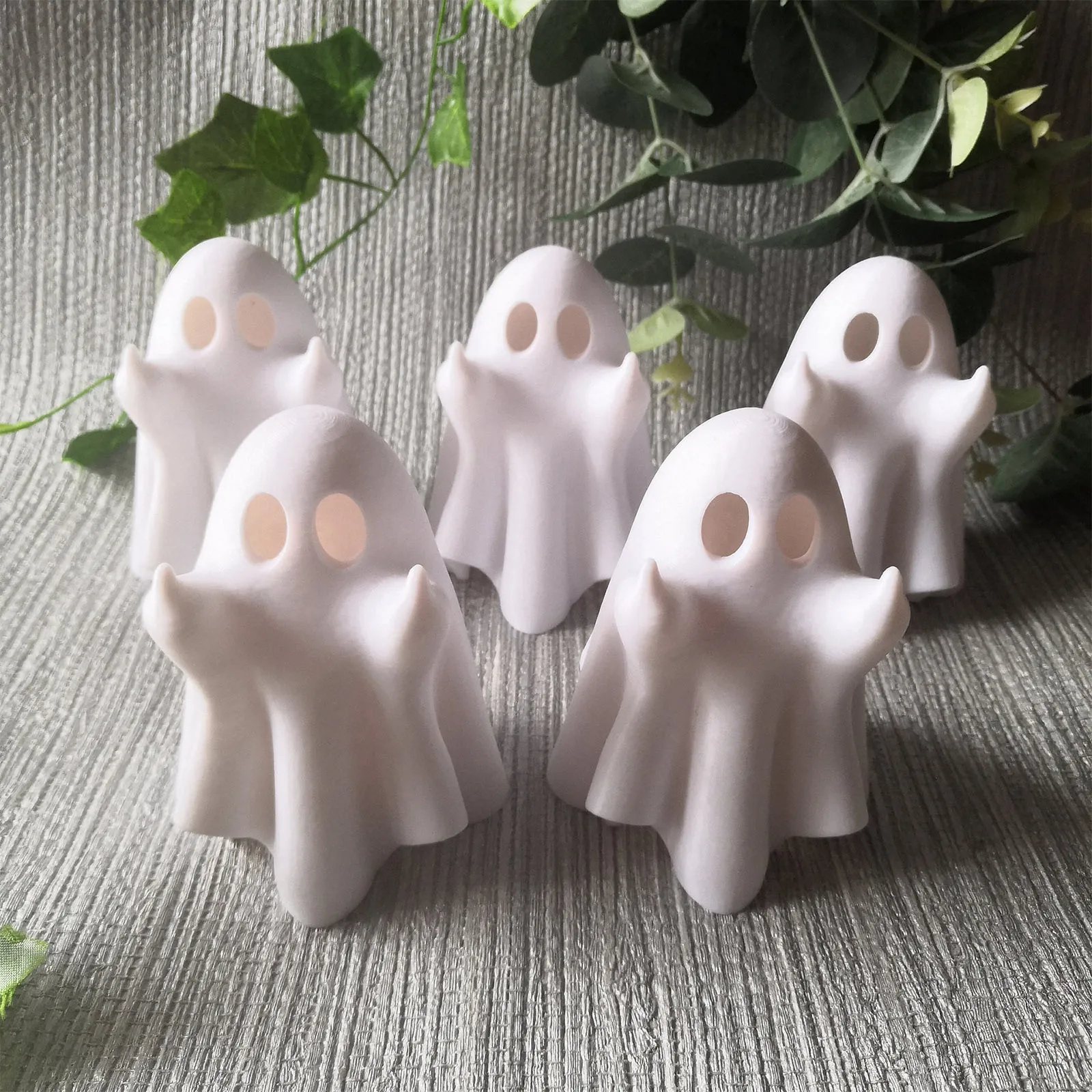 Ghost Figurines Light Up Ghost Vintage Decorations Resin Luminous Ghost Table Decor Ghost Statue Decorations For Home