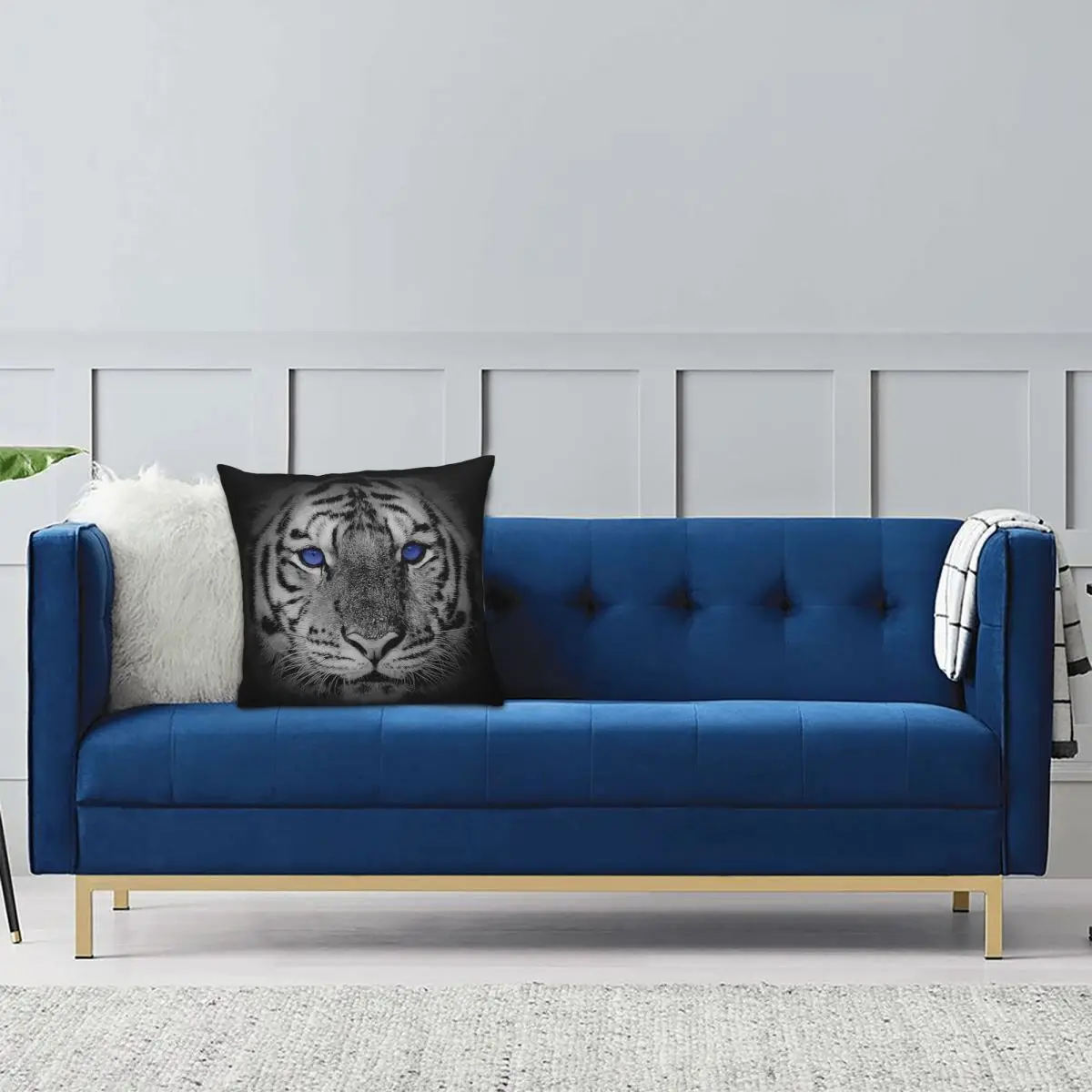 A Real White Tiger With Blue Eyes Square Pillowcase Pillow Cover Cushion Zip Decorative Comfort Throw Pillow for Home Car