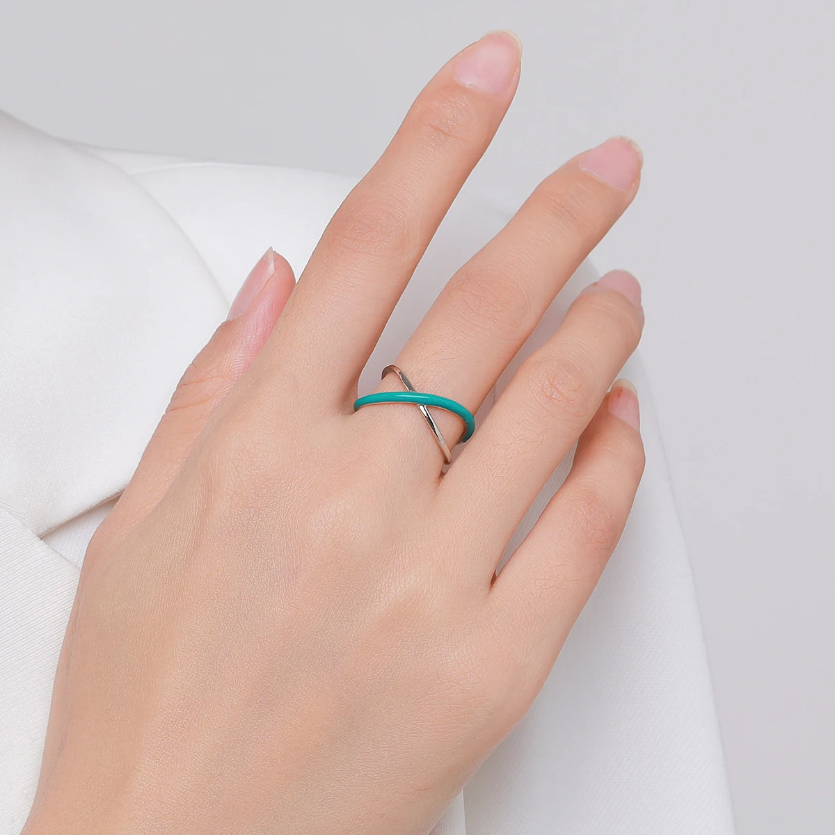 MODIAN Fashion 925 Sterling Silver Green Enamel Finger Ring For Women Simple Cross Line Sense Of Design Rings Fine Jewelry