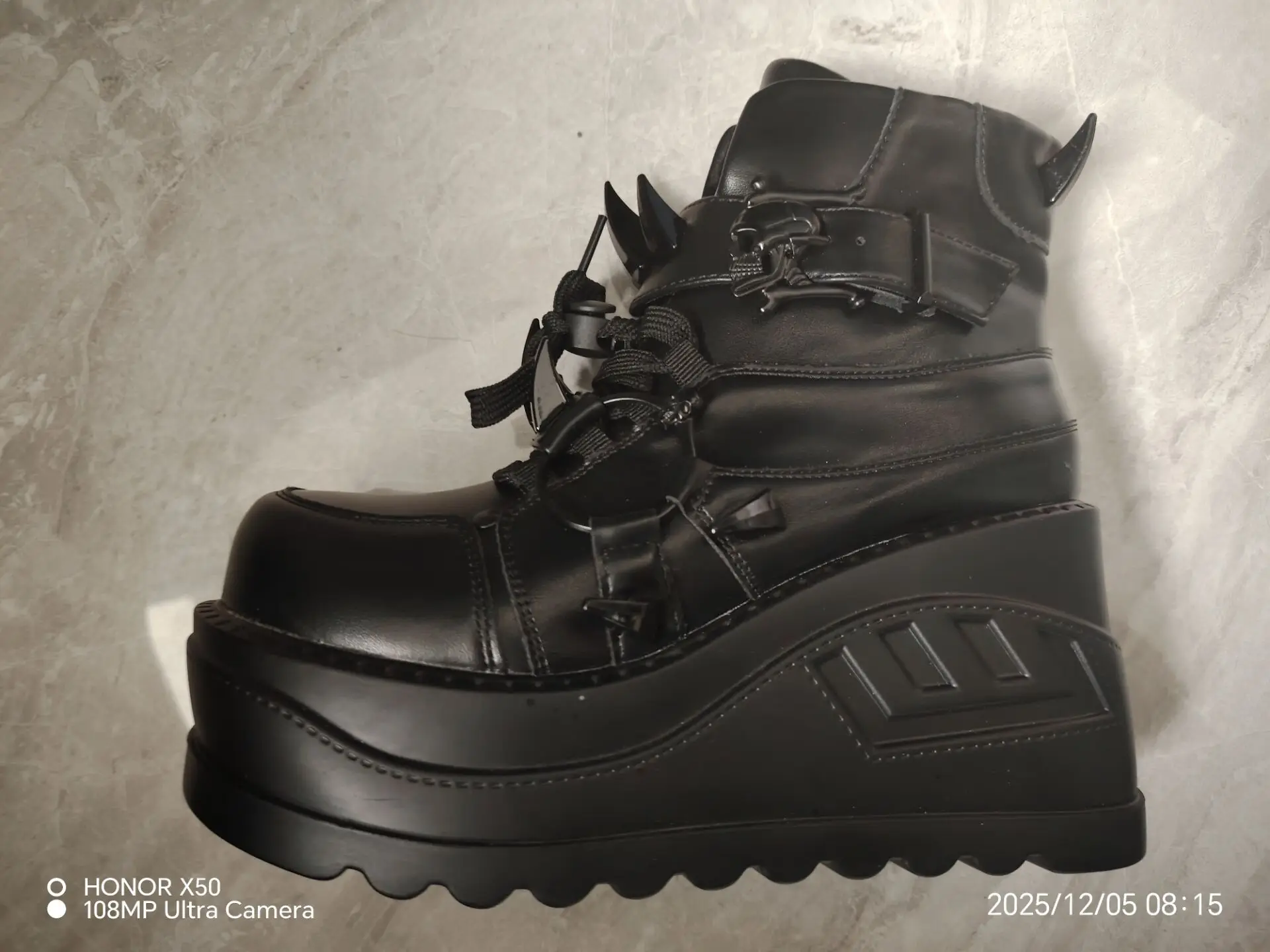 

2025 Women Genuine Leather Black Skull Decorated GothicTide 9cm Platform Lace-Up Shor t Boots