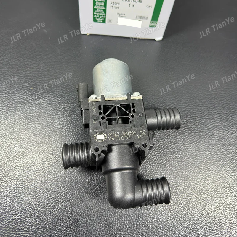 Suitable for Land Rover 3.0 diesel heating water pump Discovery 4 Range Rover Sport LR016848