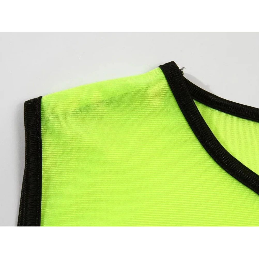 

12pcs Training Vest Summer Sleeveless Shirt Polyester Mesh Vest Lightweight Drying For Football