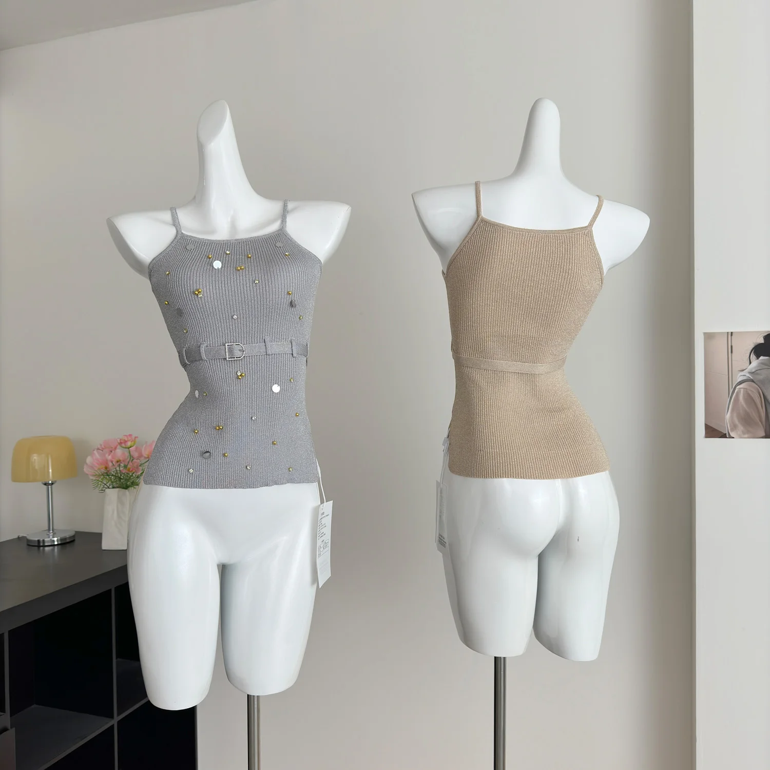 Verão sexy lantejoulas camisola coletes feminino colheita topos slings sem mangas com cinto elegante chique magro senhoras malhas jumpers 2025
