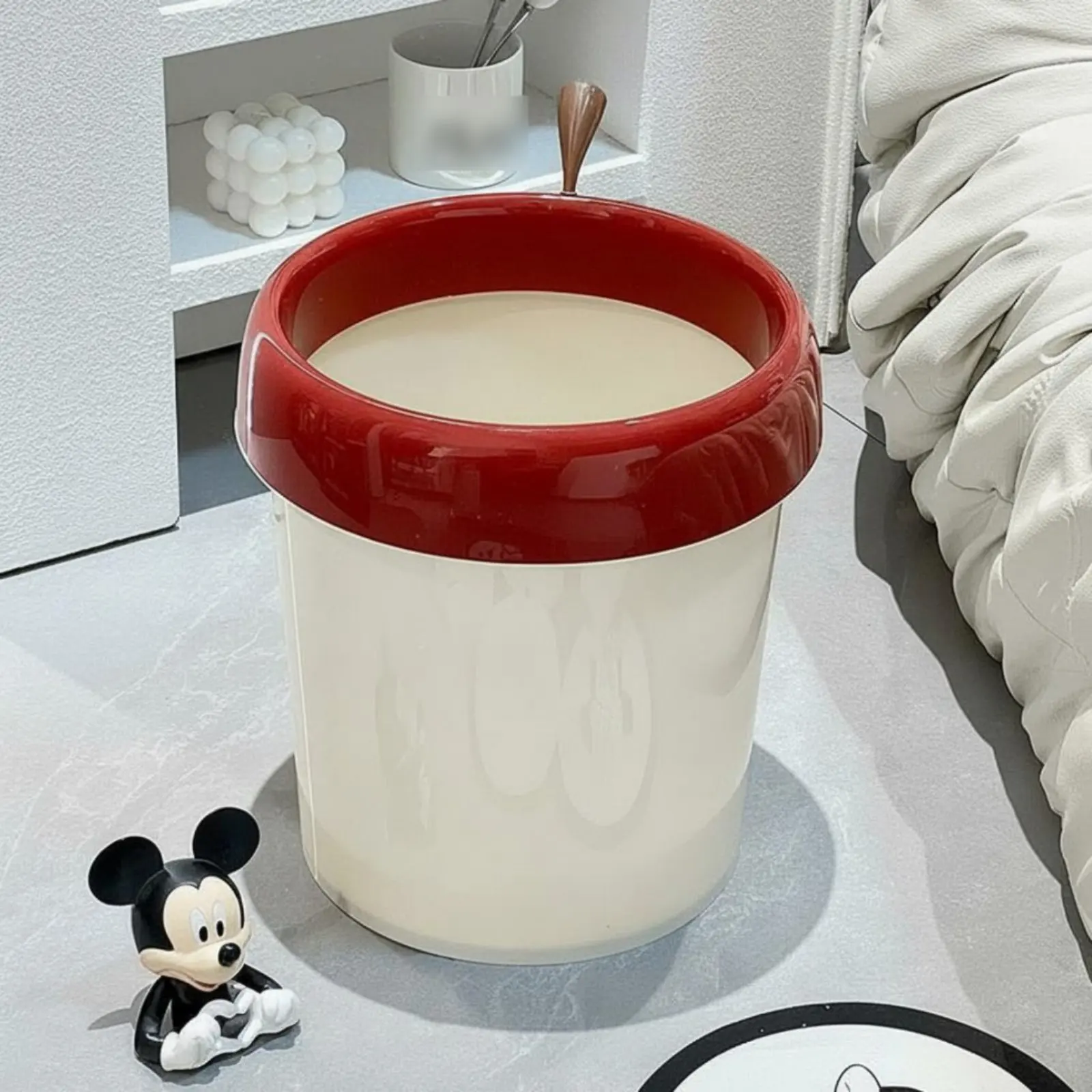

Fruit-Shaped Shaped Garbage Can With Wheels Rolling Trash Can Mobile Round Trash Bin Large Capacity Accessible Top Waste Basket