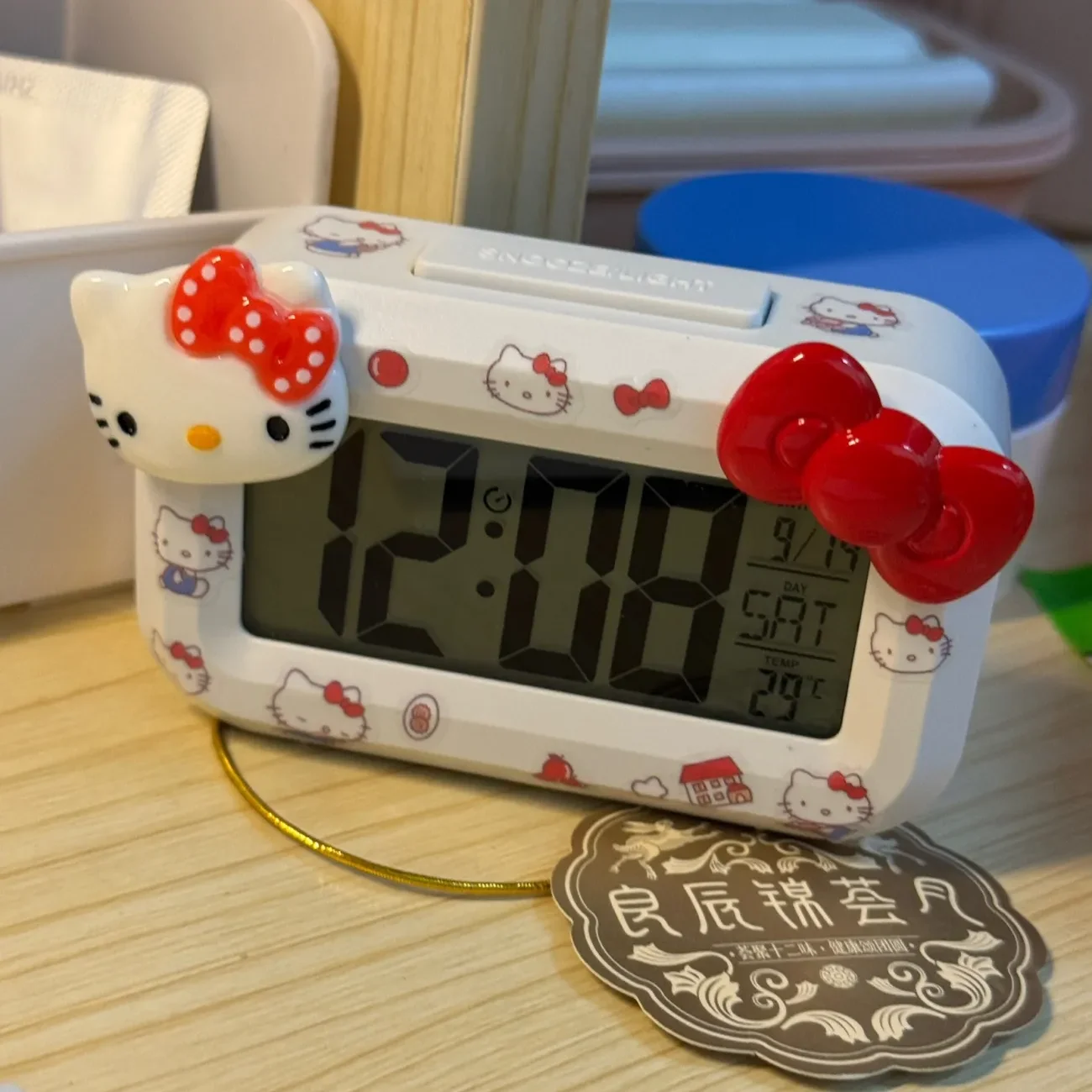 Sanrio Hello Kitty Electronic Alarm Kawaii Anime Clock Desktop Portable Noctilucent Student Creative Wake Clock Children Gifts