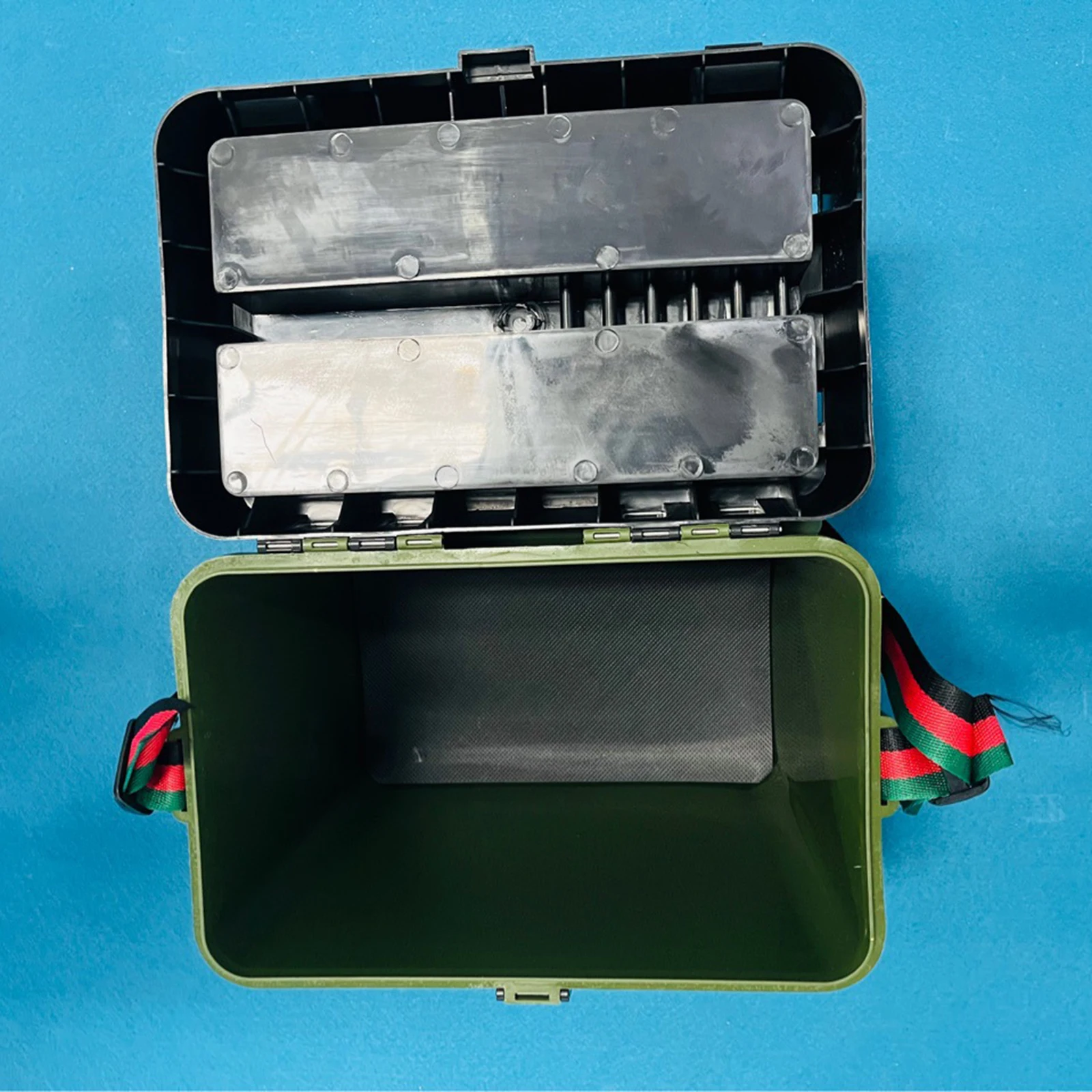 

Fishing Box Carp Tool Box Large Capacity Multifunctional Portable Internal Compartments Lightweight Shoulder Strap Container