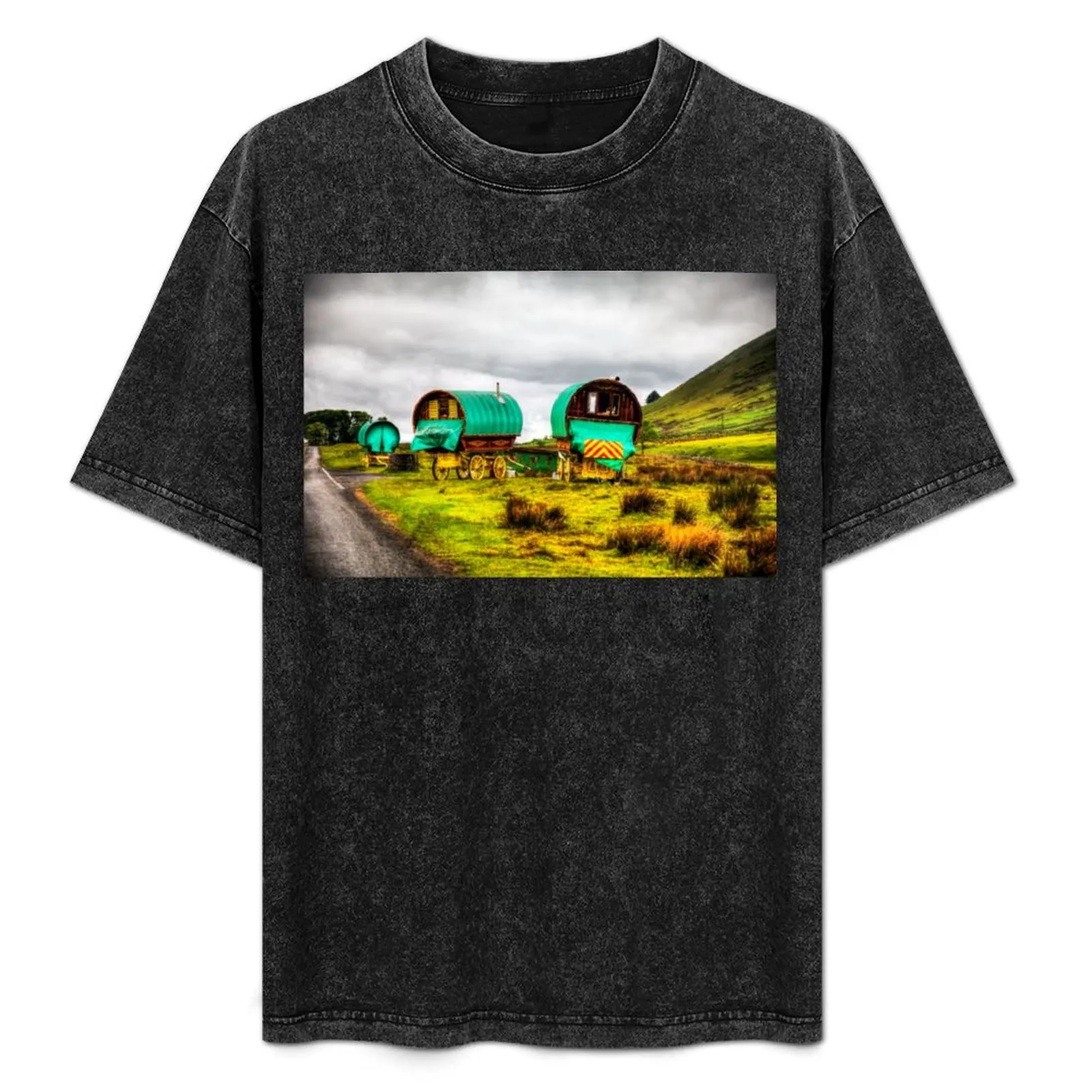 

Traditional Gypsy Vardo Caravans T-Shirt anime figures vintage men clothing