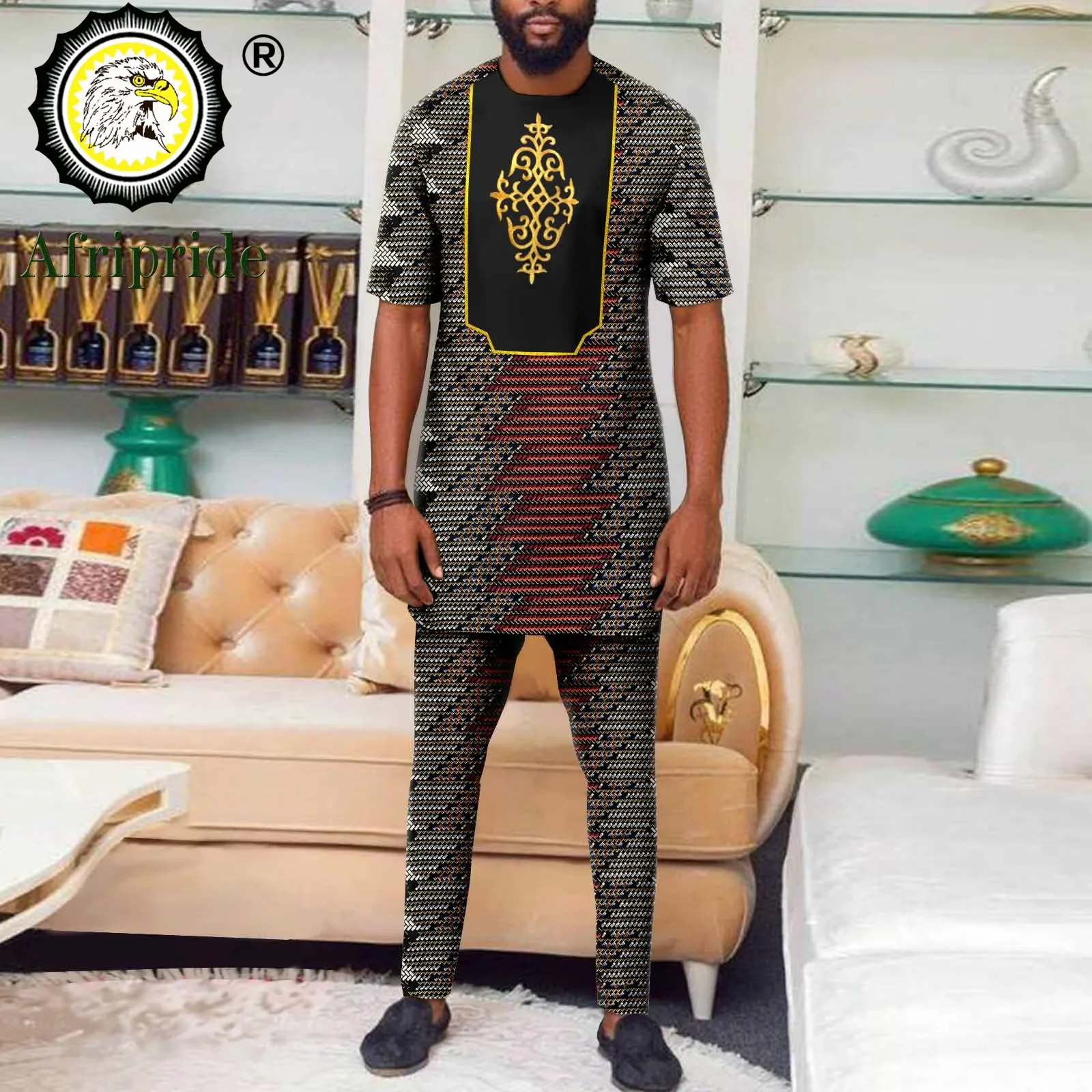 

Tracksuit Men African Clothes Short Sleeve Embroidery Print Tops and Pants 2 Piece Set Dashiki Outfits Plus Size Casual A2216075