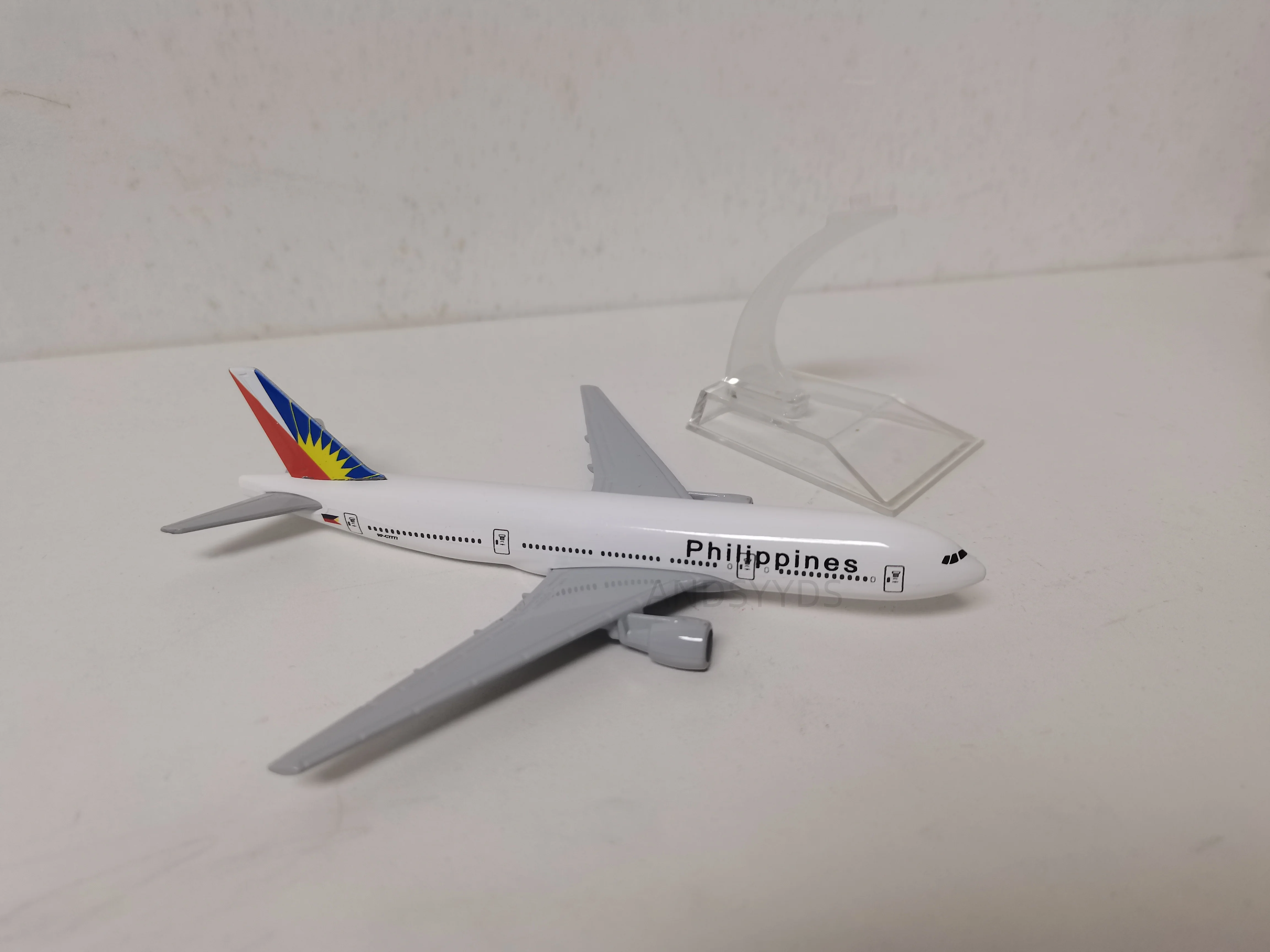 

B777 Игрушечный самолет Philippine Airways, масштаб 16 см, 1/400, литой сплав металла, 777 модель самолета Airways, аксессуары для детских книг