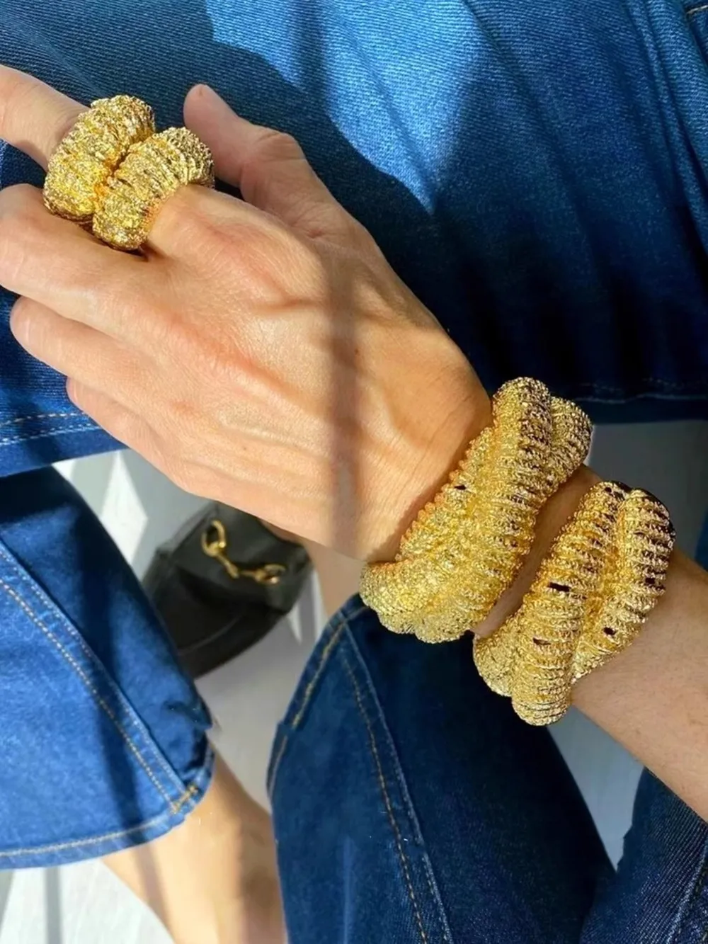 Pulsera abierta de latón trenzado Irregular para mujer, joyería exagerada, estilo de lujo, Europa y América, nuevo