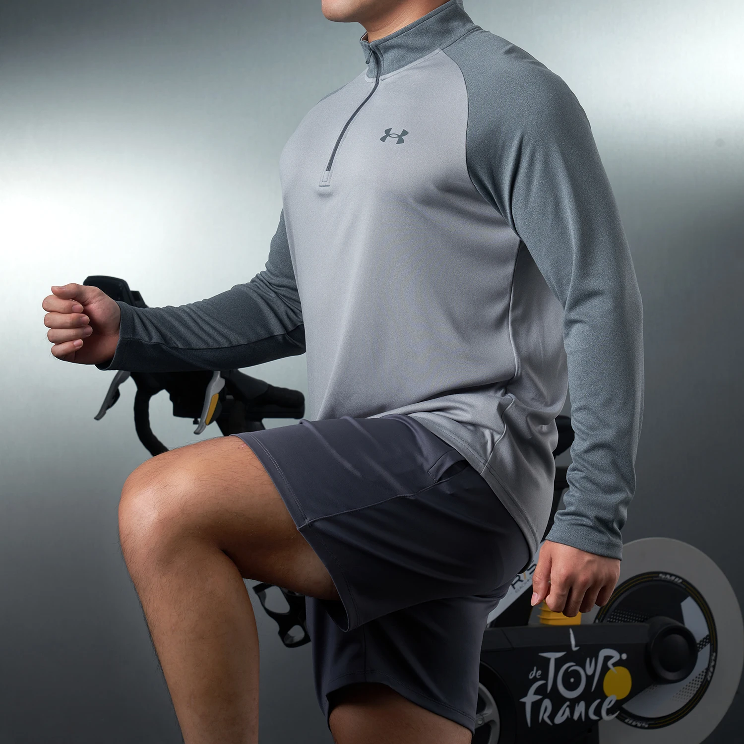 ملابس رياضية رجالية من Under Armour للتدريب على اللياقة البدنية والجري وتجفيف سريع وقابل للتنفس وياقة واقفة وأكمام طويلة 1375435-036 #1