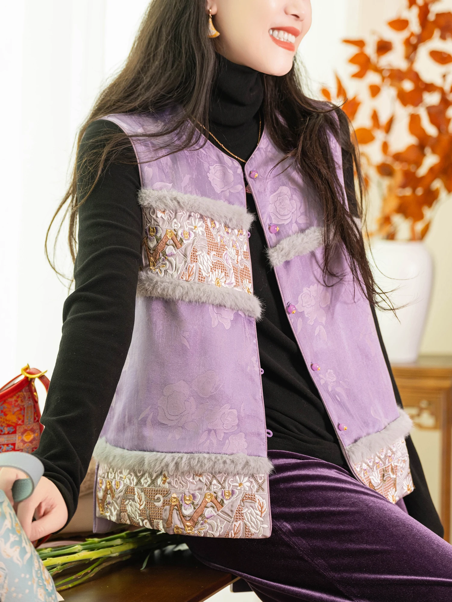 

Ele Sle Heavy Embroidery Brocade Vest with Cotton Tfeta Strips Splicing Warm Polyester Spandex Blend round Neline