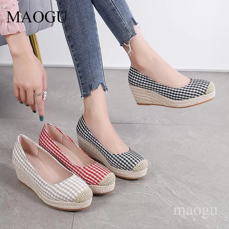 Sandalias de cuña de esparto a cuadros para mujer con puntera redonda de ganchillo, plataforma oculta de 7 cm, zapatos casuales cómodos sin cordones, talla 42