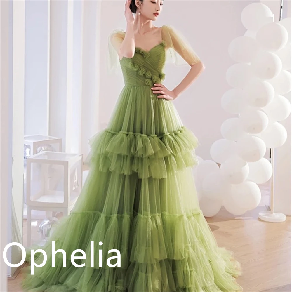 カスタマイズされた繊細なグリーンチュールイ​​ブニングドレス絶妙な V ネックノースリーブレースアップバックティアードフラワーオーダーメイドオケージョンドレス