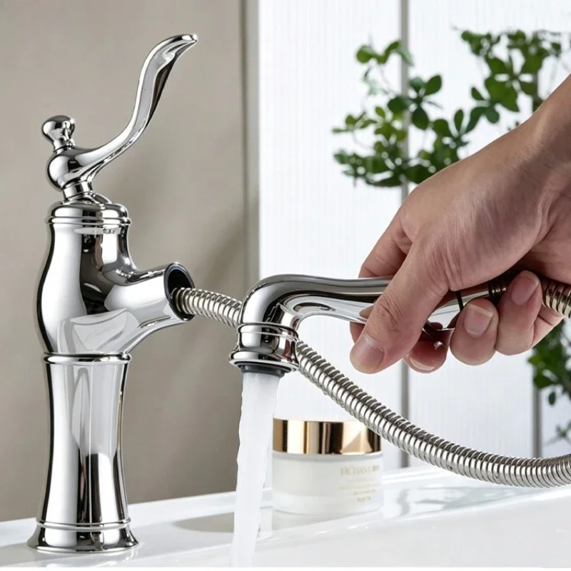 Vintage Brass Pull-Out Faucet for Home Bathrooms Under Counter Sink Hot and Cold Water Faucet with Splash Guard