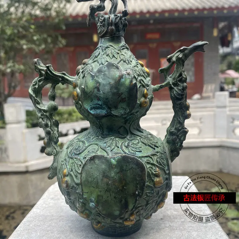 Folk collection of antique bronzes Qianlong annual green rust pulp gilt gourd teapot Fulushou home ornament