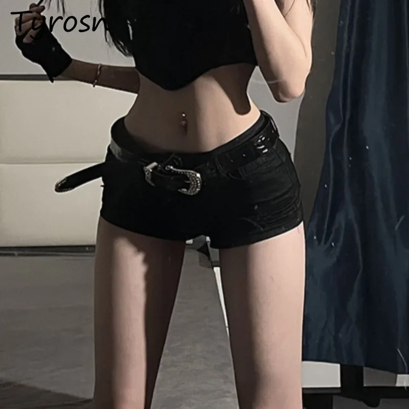 Mini pantalones cortos vaqueros para mujer, nuevo estilo europeo, pantalones de temperamento de verano a la moda, botón Popular, funda Sexy para Club nocturno, calle delgada