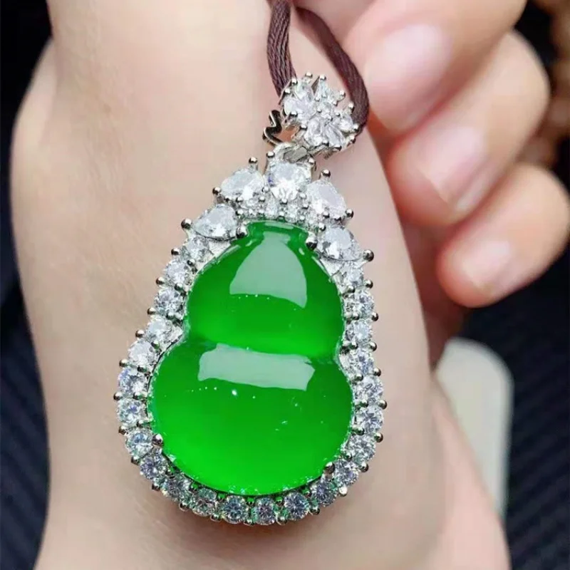 

Bashan Jade Pendant Inlaid Gourd Clavicle Ethnic Sweater Chain Women's Accessories