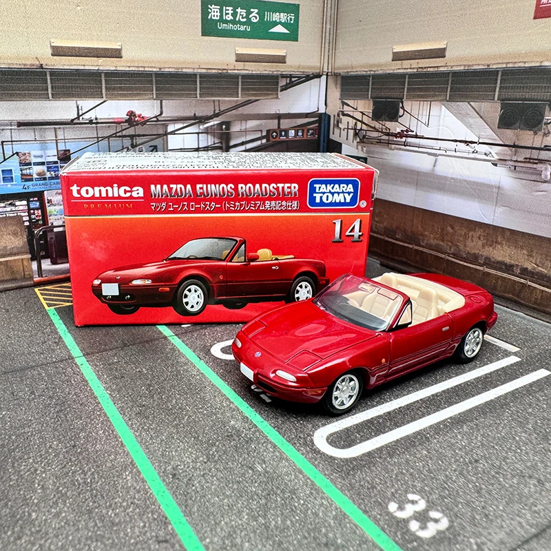 Takara Tomy MAZDA MX5 EUNOS ROADSTER Alloy Car Diecasts & Toy Vehicles Car Model Miniature Scale Model Car For Children