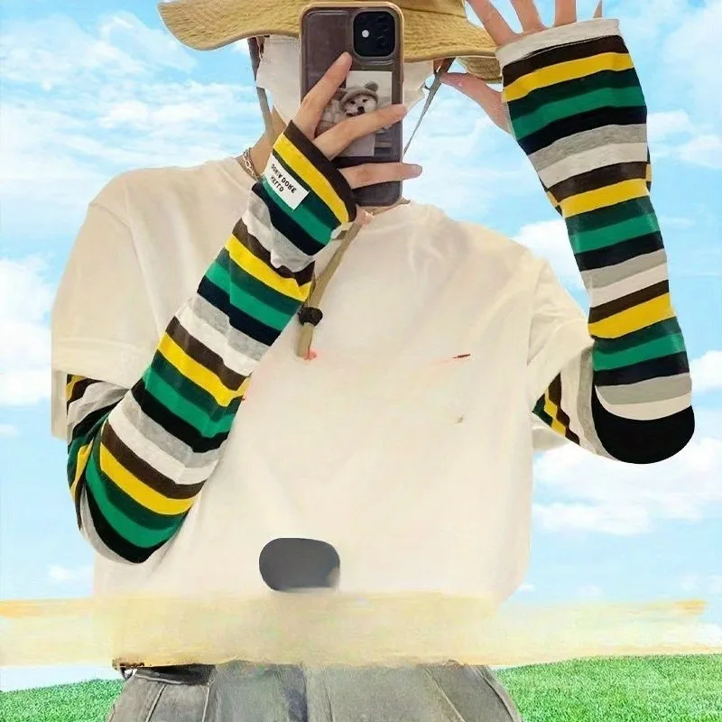 حماية من أشعة الشمس في الصيف في الهواء الطلق، حماية من الأشعة فوق البنفسجية من الحرير الجليدي، واقي ذراع مخطط فضفاض مع أصابع مرفقة