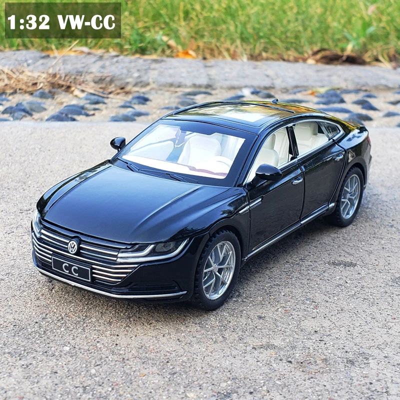 1:32 CC VW Volkswagen CC Diecast مقياس معدني سيارات لعبة نماذج 6 أبواب قابلة للفتح نموذج الصوت والضوء التراجع SUV لعب للأطفال