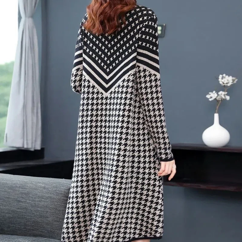 Autumn Winter Round Neck Long Sleeve Fashion Midi Dress Women High Street Printing Knitting Dresses Elegant All-match Vestidos