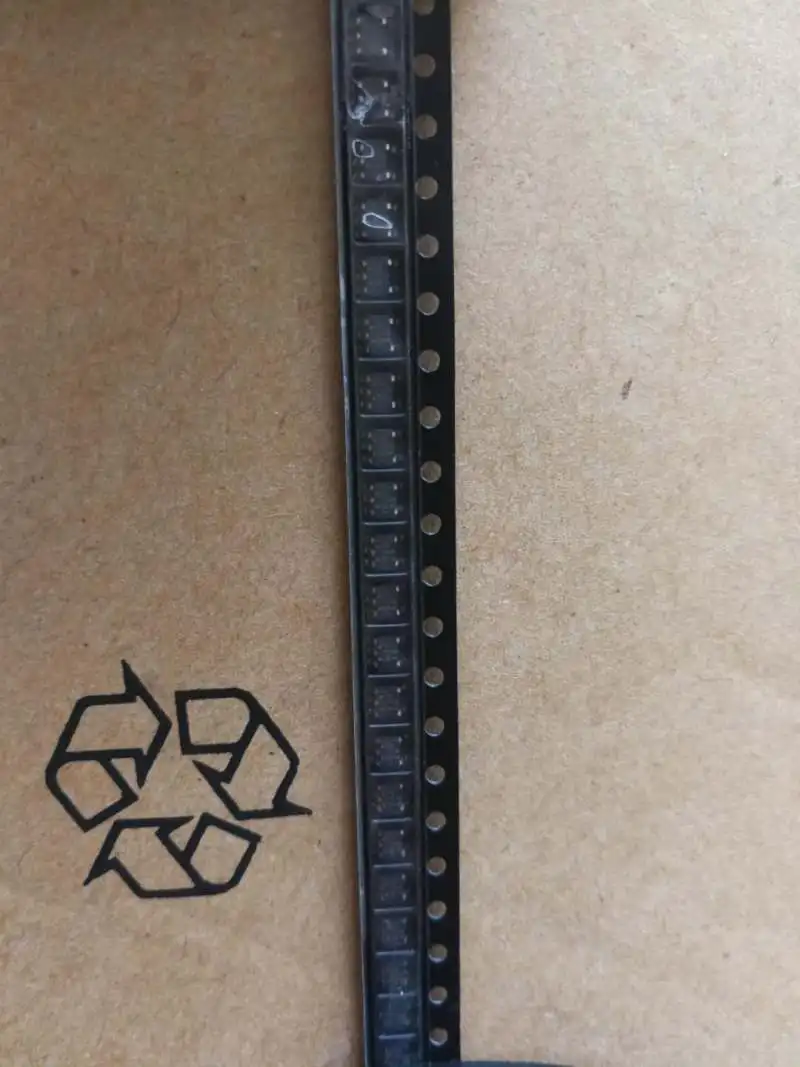 

SACOH Brand new imported original TPS60403DBVR silk-screen printed PFNI SOT23-5 charging pump voltage reverser