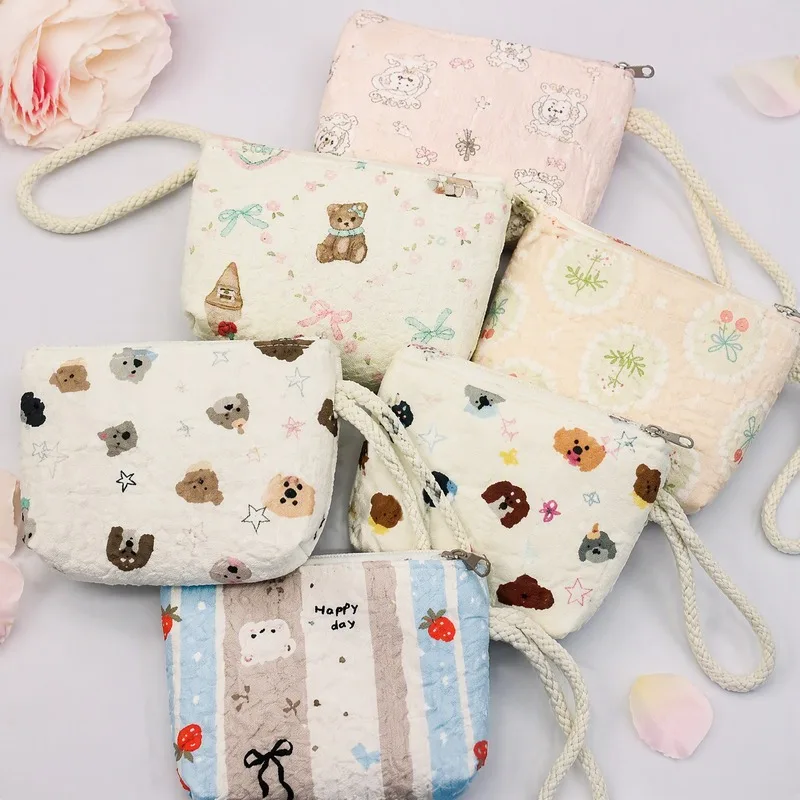 Cartoon Pattern Zipper Storage Pouch Fabric Small Wallet Random Style With Hand Strap Portable Mini Bag For Cosmetic Earphone St