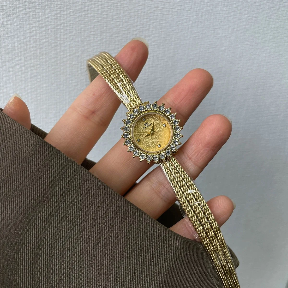 Women Quartz Watch Luxury Clock Vintage Gold Sliver Stainless Steel Band Orologio Bangle Bracelet Style Reloj Ladies Wristwatch