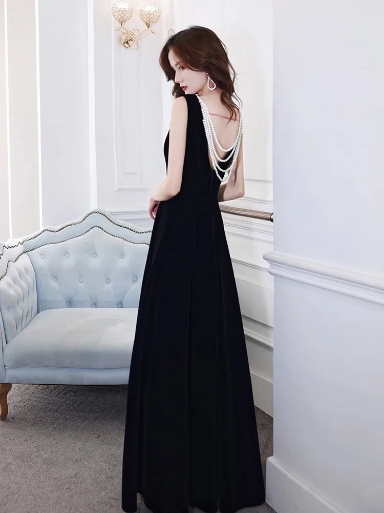 Black fringed high-end light luxury and niche host banquet dress