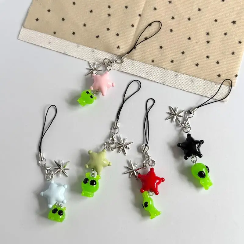 Hot Sale Cute Big Eyes Alien Keychain Mobile Phone Lanyard Bag Charm Backpacks Purses Pendant Party Gift Creative Small Pendant