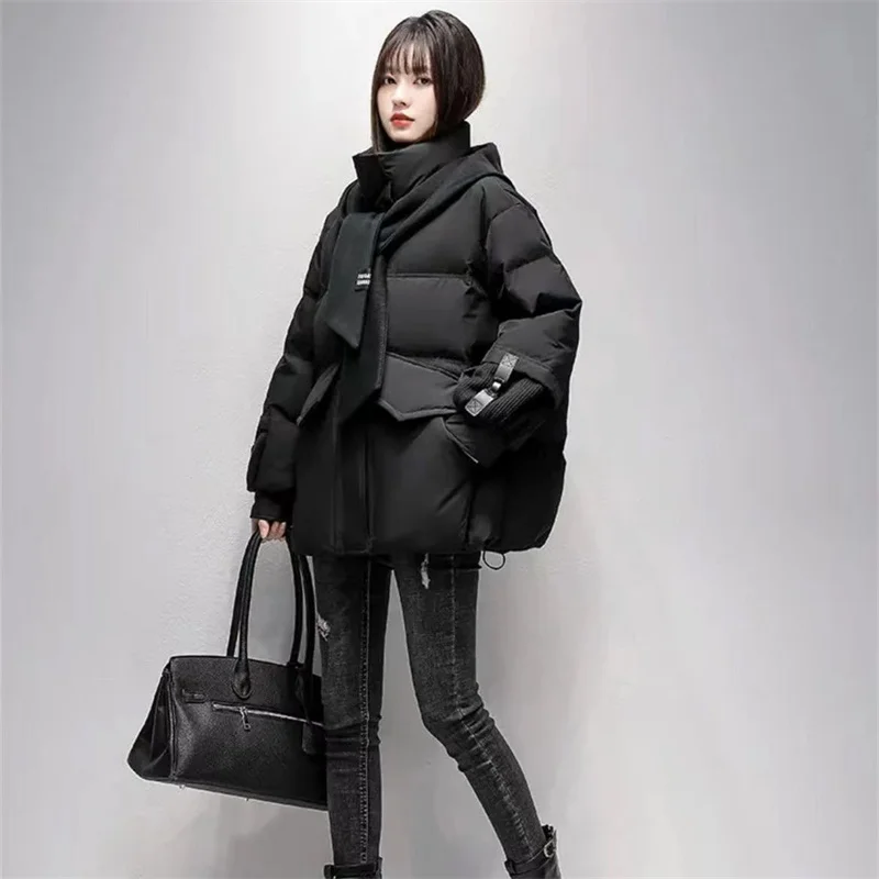 Cotton Padded Women's 2024 Winter New Short Fashion Versatile High-end Design Jacket Down Cotton Jacket Thick Hooded Design P18