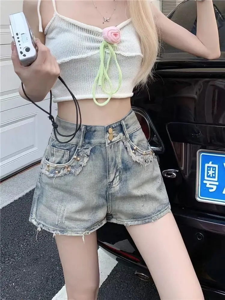 Liu Ding's Low-waist Denim Shorts for Women's New Slim Fit and Slim Hips and Wide Legs