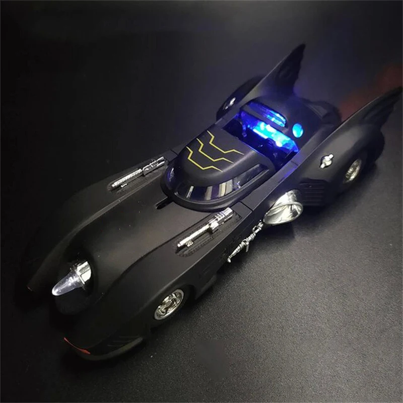 1:36 Simulation Classic Bat Alloy Metal Cars Toy Diecasts Vehicles Metal Model Car Decoration For Man And Kids Collect Gift Boy