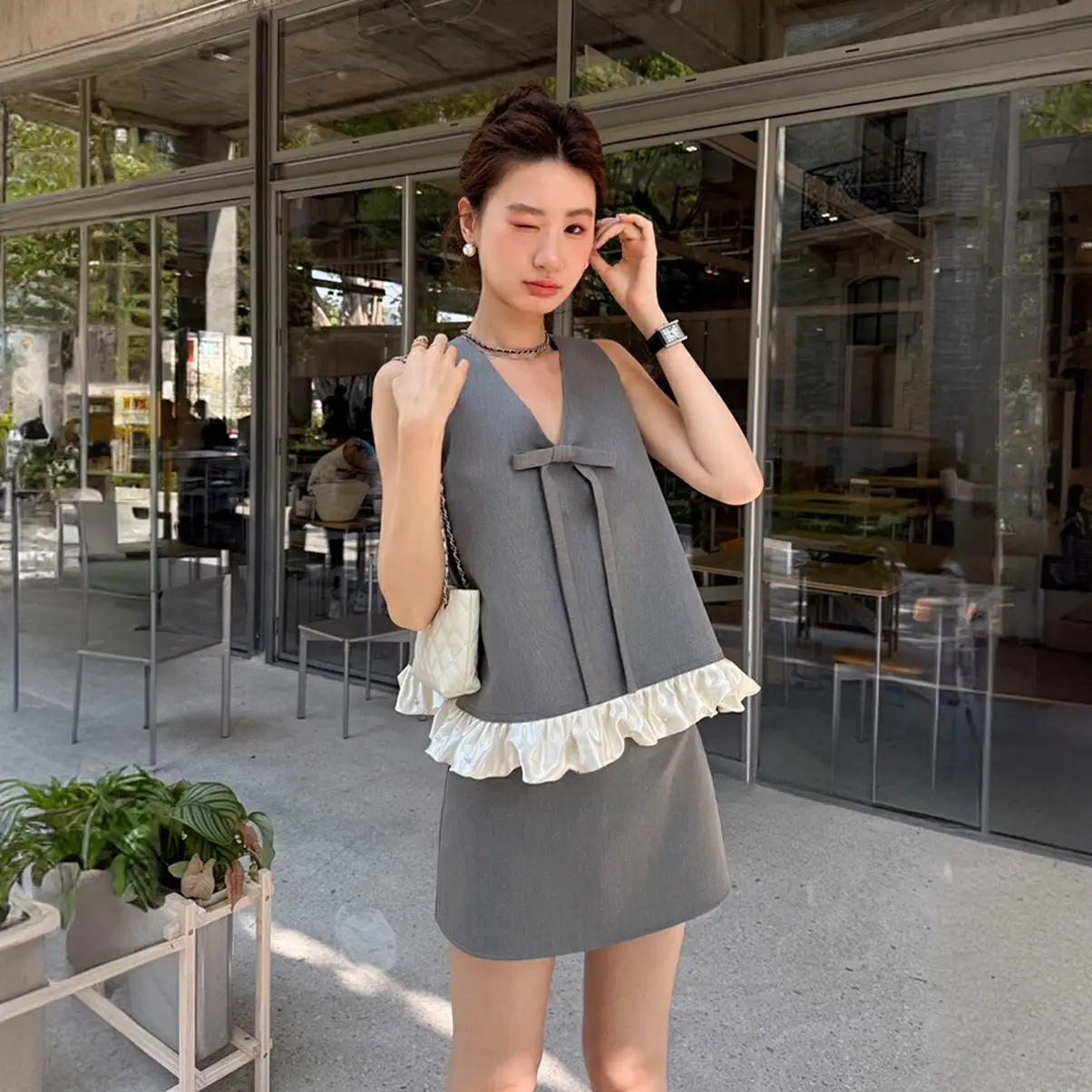 

Женский модный темпераментный костюм-двойка, новинка лета 2025, модное лоскутное пальто на заказ, майка, одинаковые комплекты, тонкая юбка