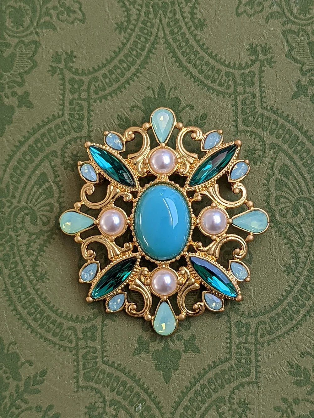 

AB Vintage Cardigan Pearl Green Palace Luxury Copper Brooch