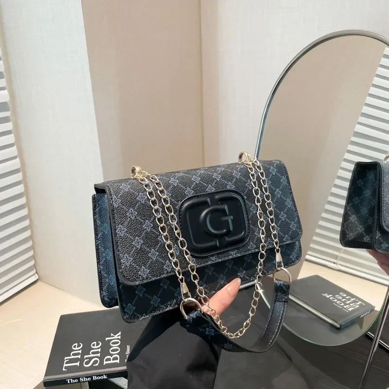 

2025 г. Женская новая французская модная сумка подмышки — простая нишевая сумка на одно плечо/сумка через плечо