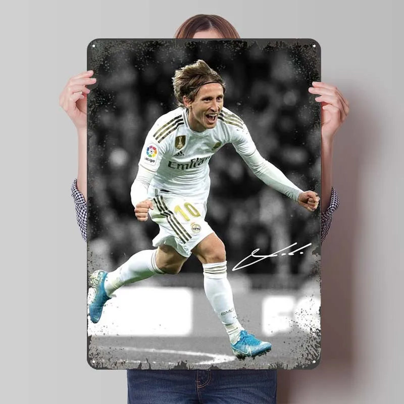 Luka Modric Metal Poster Soccer Sports Custom Signs Room Decoration Aesthetic Metal Tin Sign for Wall Art Decoration Retro Decor