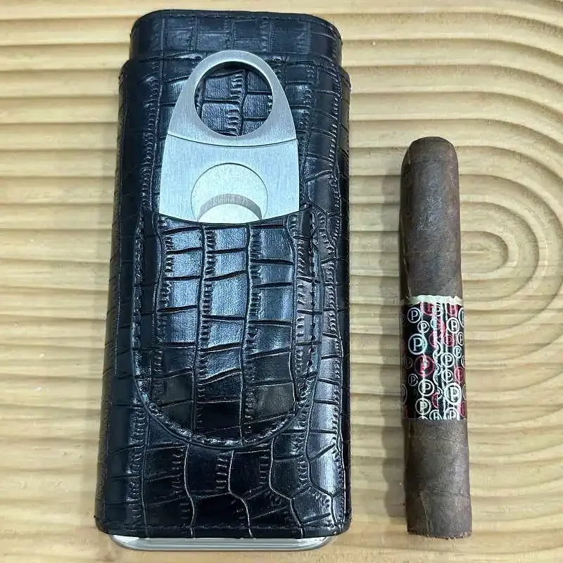 

Portable Durable Leather Case Holder 3 Cigar Case Tube Travel Brown Cigar Cedar Humidor With Cigar Cutter 17