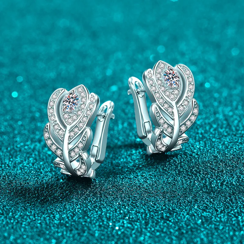 Birthday Selection Feather Hoop Earrings 0.58 Carat For Women Moissanite PT950 Platinum Heartfelt Women Present