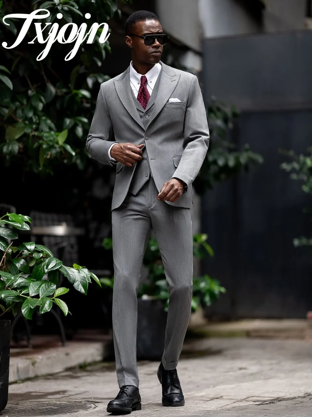 Fashion Gray Men Suit Set 3pcs 2025 Elegant Single-Breasted Men Suit For Best Man Performance Suit Trajes For Hombre
