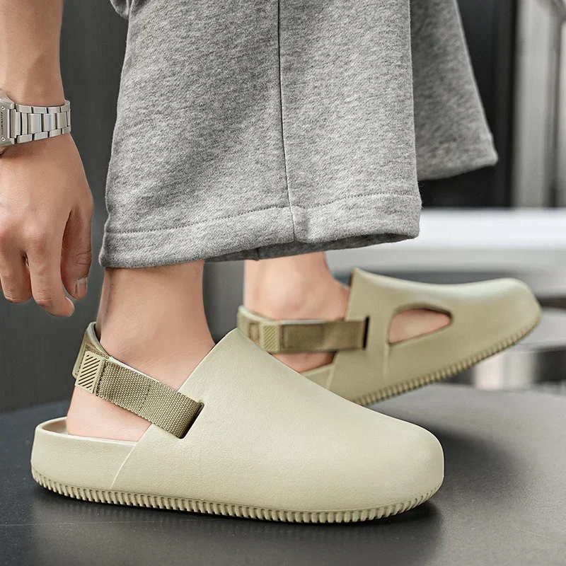 

Platform Shoes Fashion Beach Sandal Outdoor Summer Slippers Summer Bathroom Funny Shape Flip Flop Soft Sole Male Men Sandals