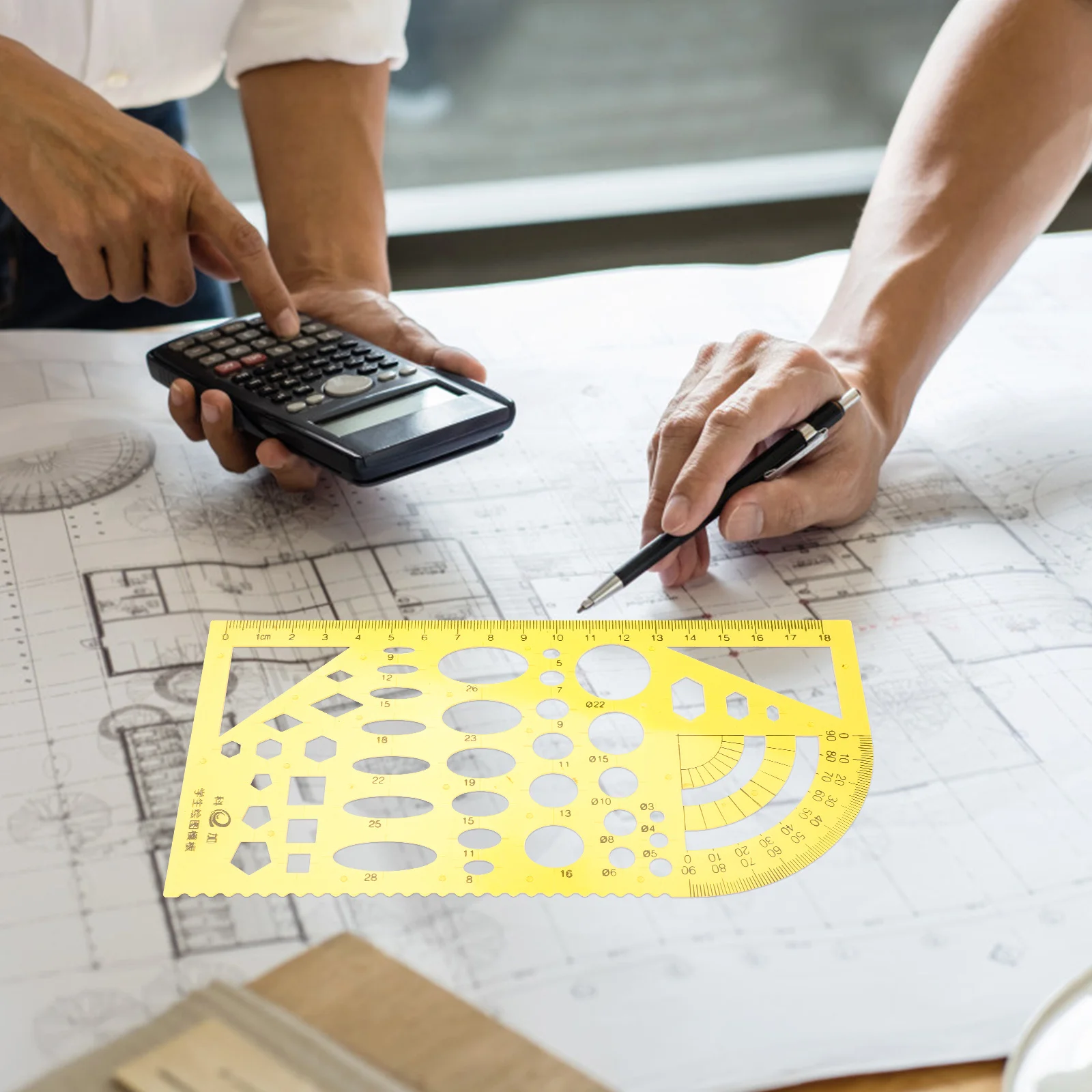 مجموعة واحدة من استنسل هندسي، مسطرة دائرية شفافة، لوازم المعماري، استنسل رسم للرسم، استنسل هندسي