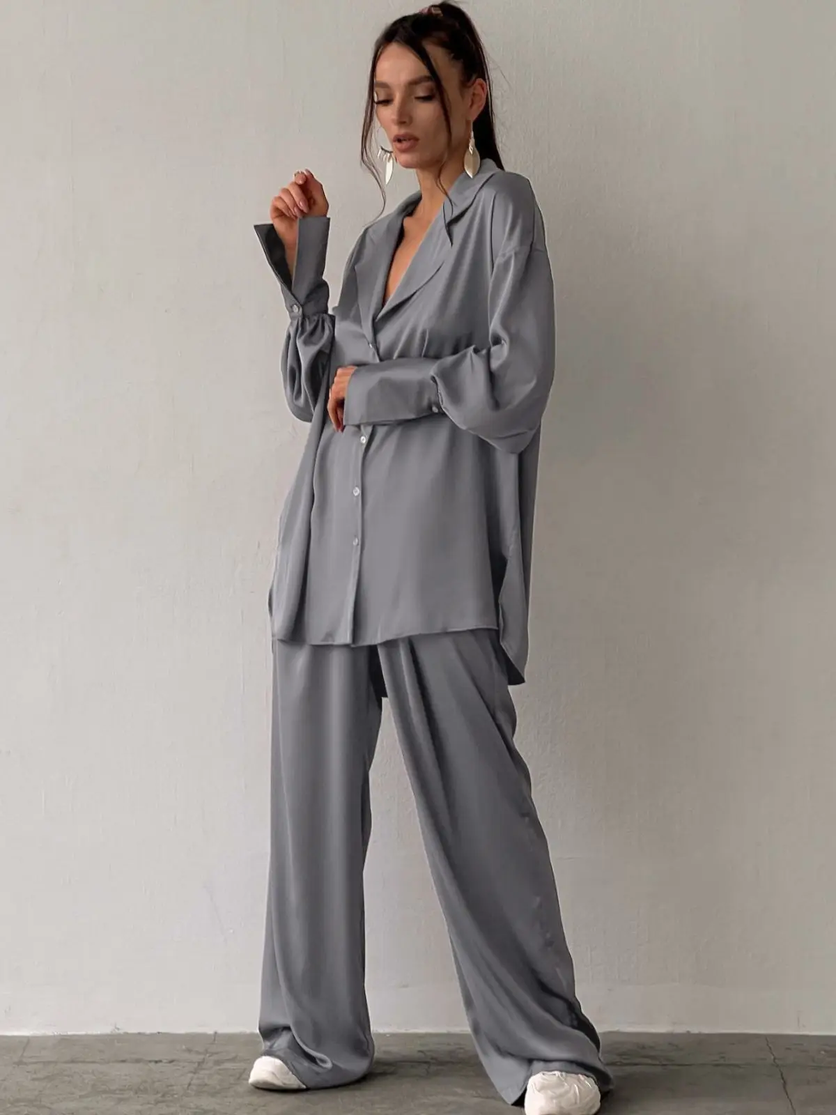 2024 New suit collar long sleeved shirt women\'s drape high waisted wide leg pants two-piece set of solid color loose casual