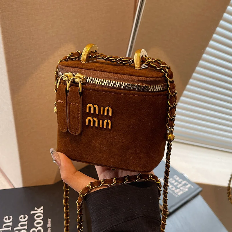 우아한 무광 숄더백 2025 신상 여성용, 럭셔리 레트로 크로스바디 백, 모든 경우에 어울리는 패셔너블한 립스틱 박스